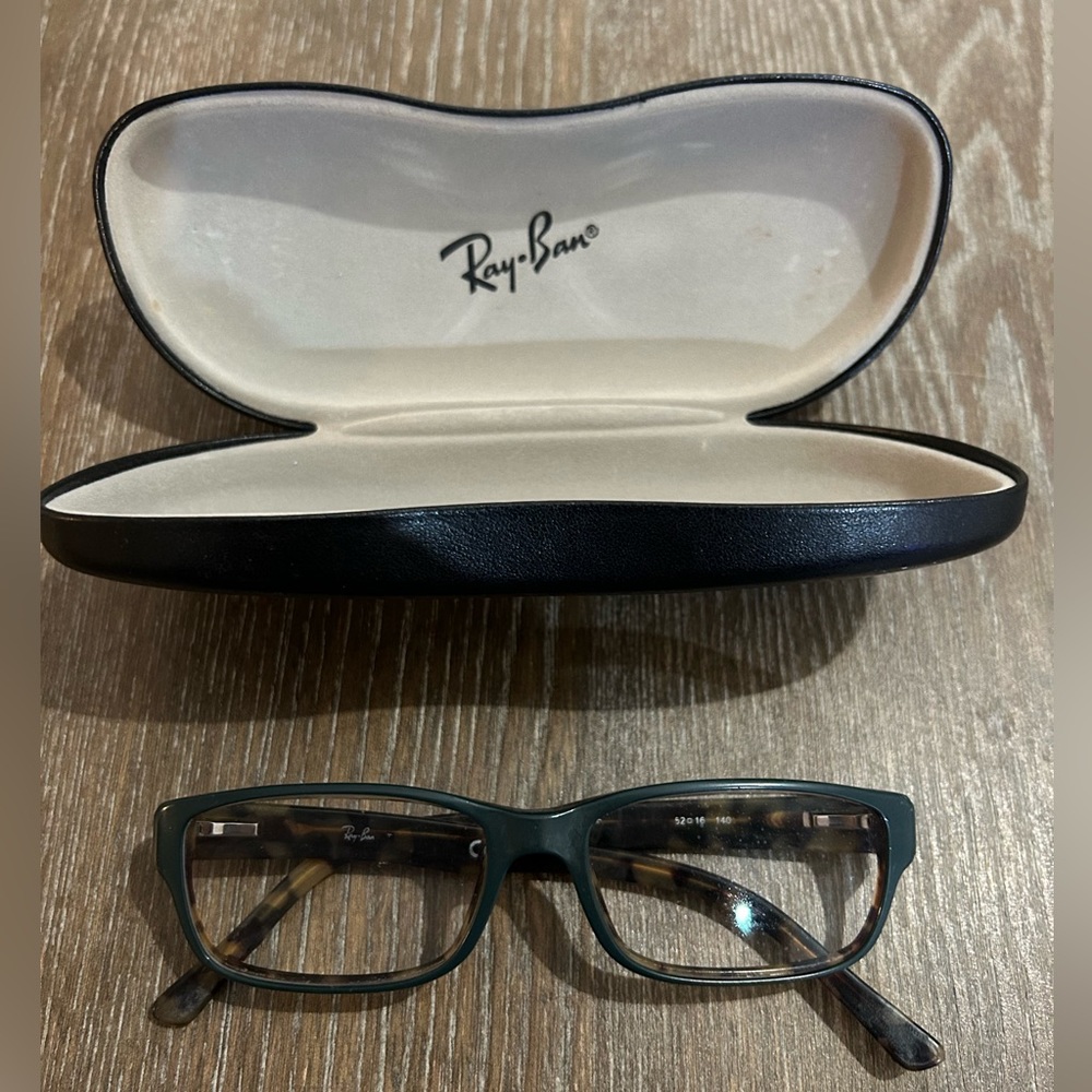Ray-Ban Glasses with Case